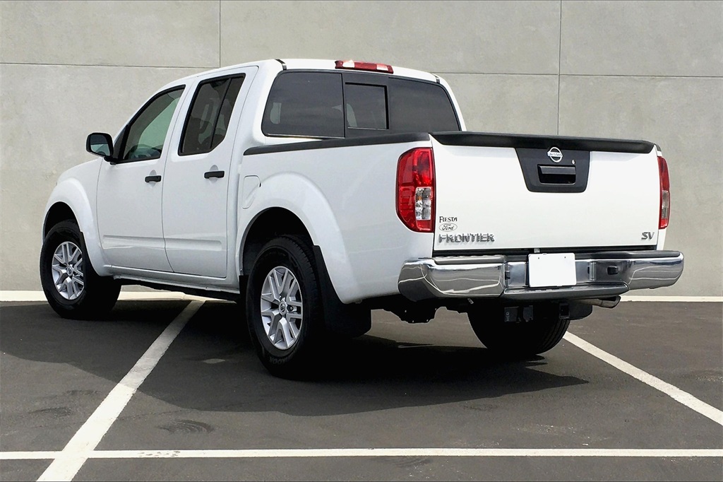 Pre-Owned 2019 Nissan Frontier SV 4WD 4D Crew Cab